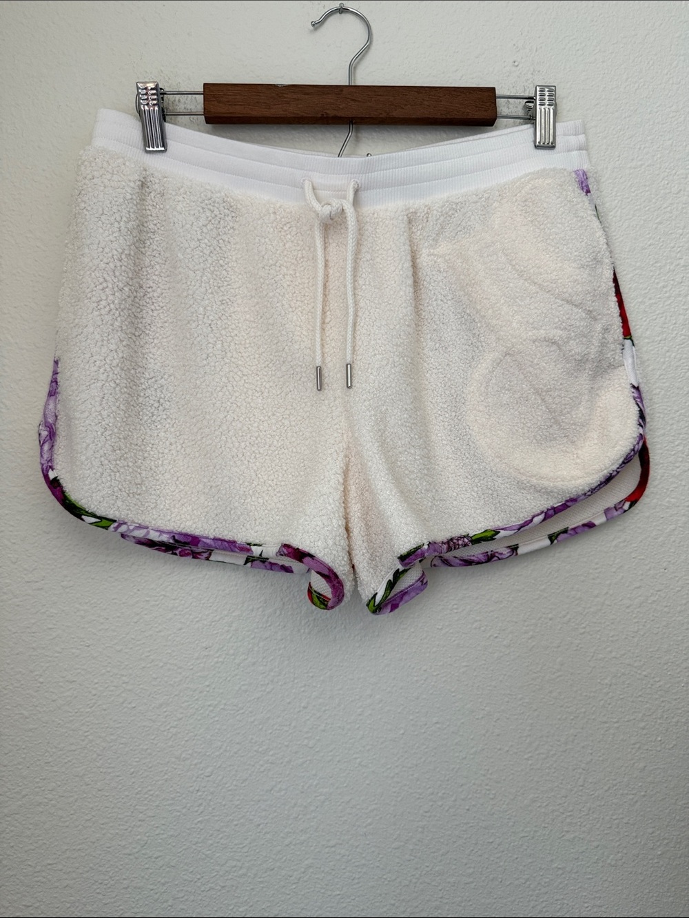 Victoria’s Secret Lounge Shorts - Picture 1 of 6